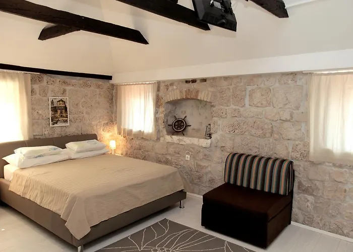 Apartment Tragurium Trogir