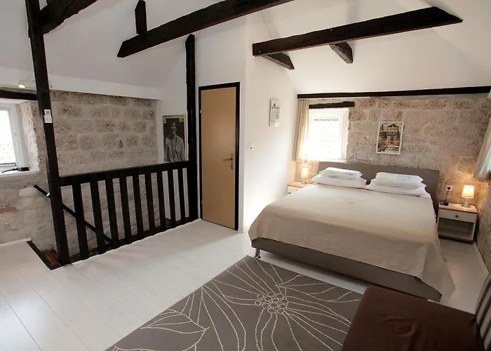 Tragurium Apartment *