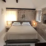 Apartment Tragurium Trogir