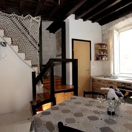 Apartment Tragurium Trogir